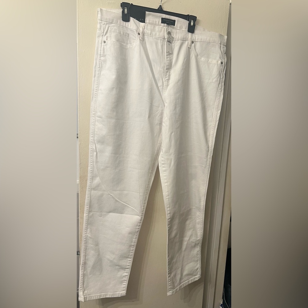Banana Republic White Slouch Jean
